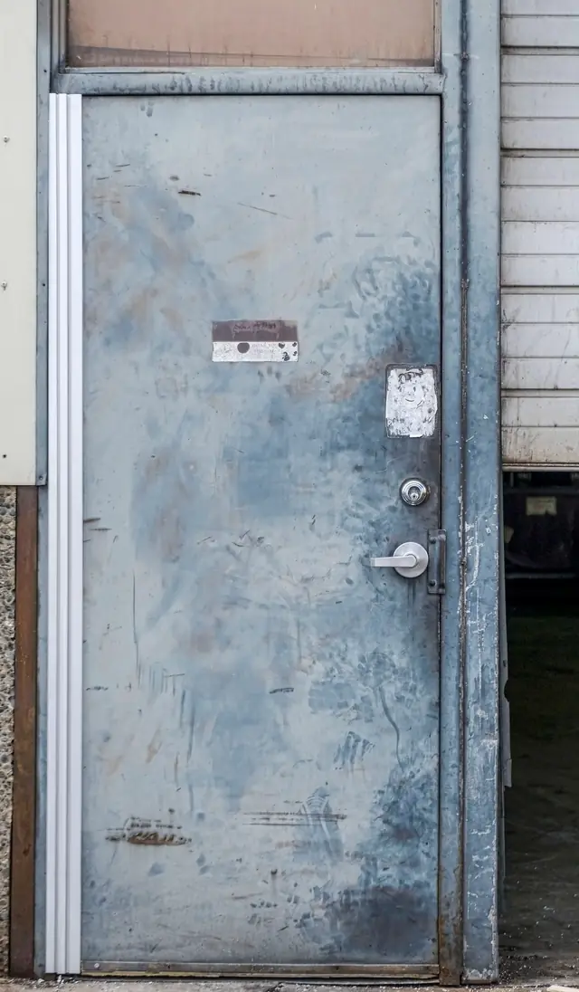 Continuous hinges